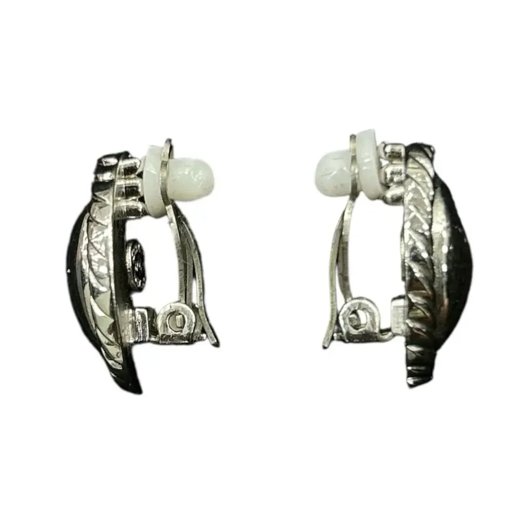 VTG Authentic Chanel Silver Tone Clip-On Earrings